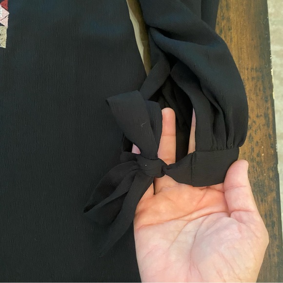 Ann Taylor Petite 00P Black Flowy Dress with Geometric Embroidery - Picture 7 of 14